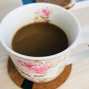 バニラ香る黒蜜ホットコーヒー